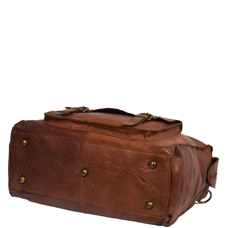 holdall with metal stabilisers