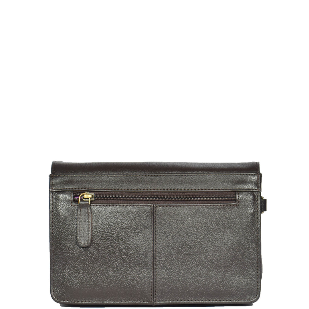 wrist pouch in brown leather